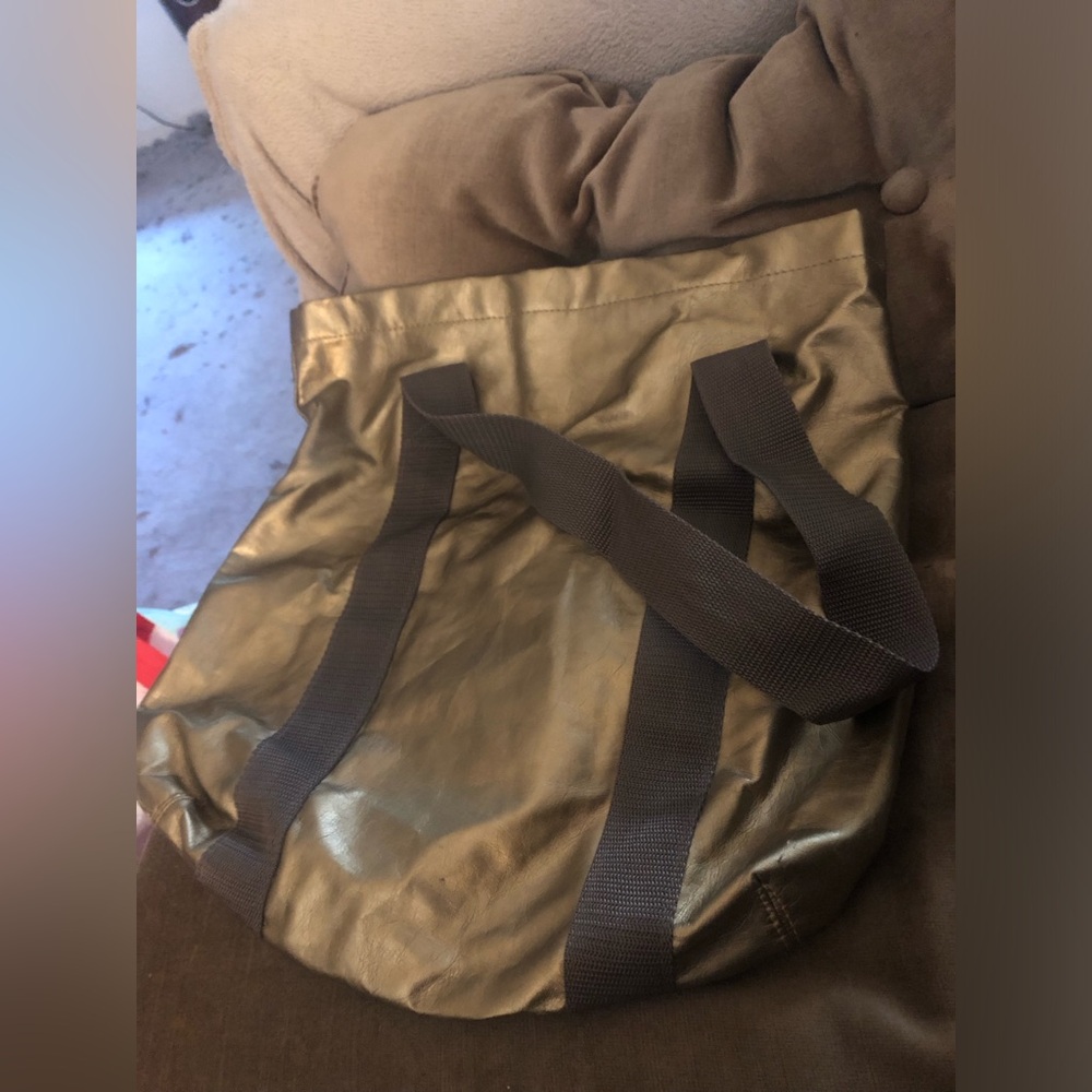 Highly Collectible Fragonard Tote Bag- $65 or $50 w/offer